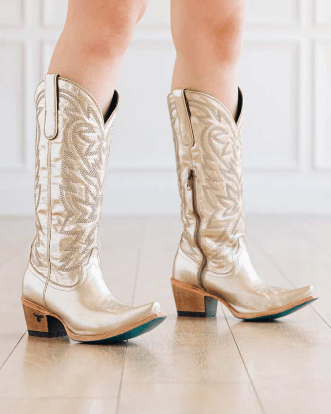 Lane Boots Women s Smokeshow Champagne Metallic Cowgirl Boots LB0526G Painted Cowgirl Western Store