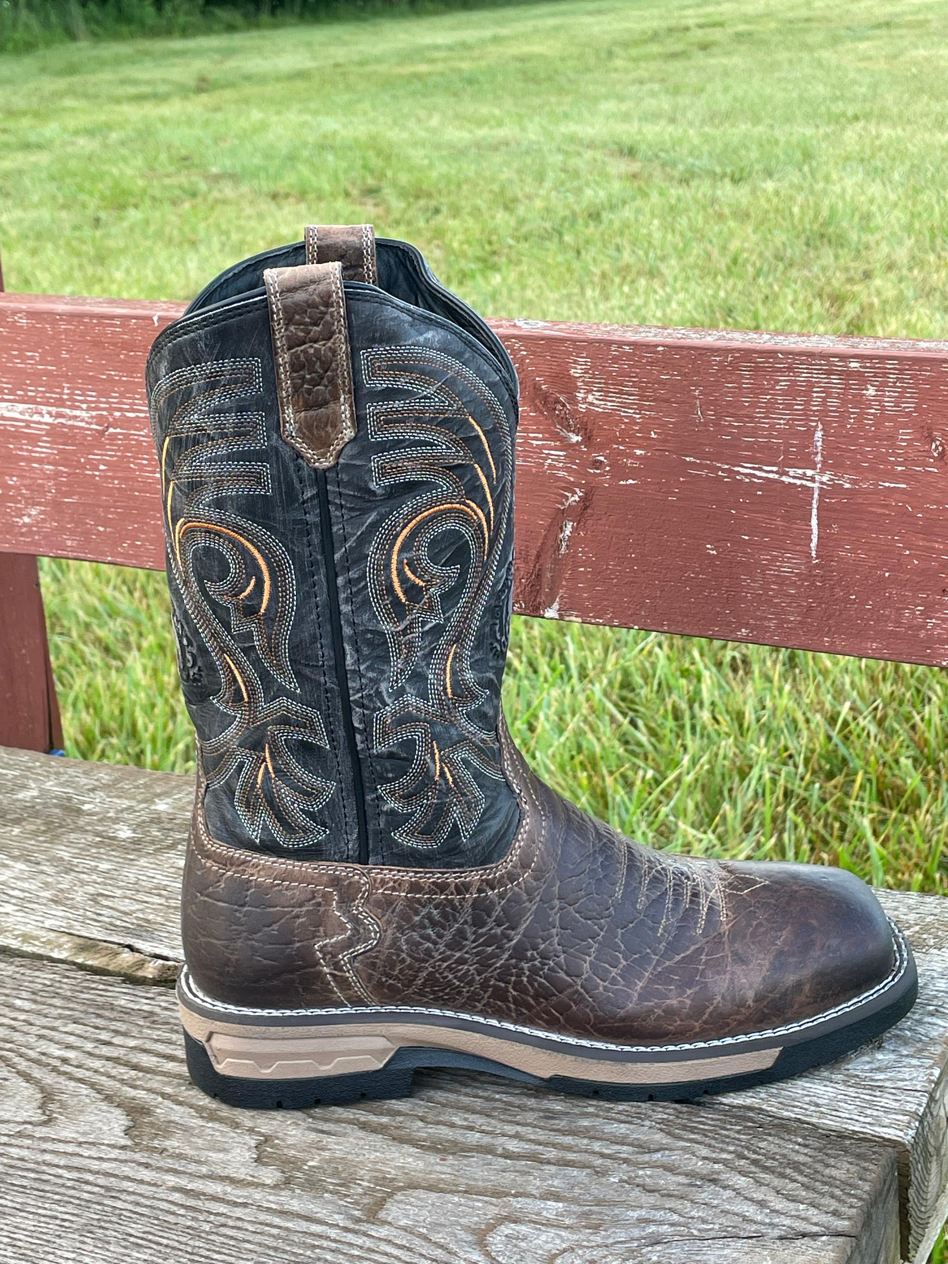 Laredo square clearance toe cowboy boots