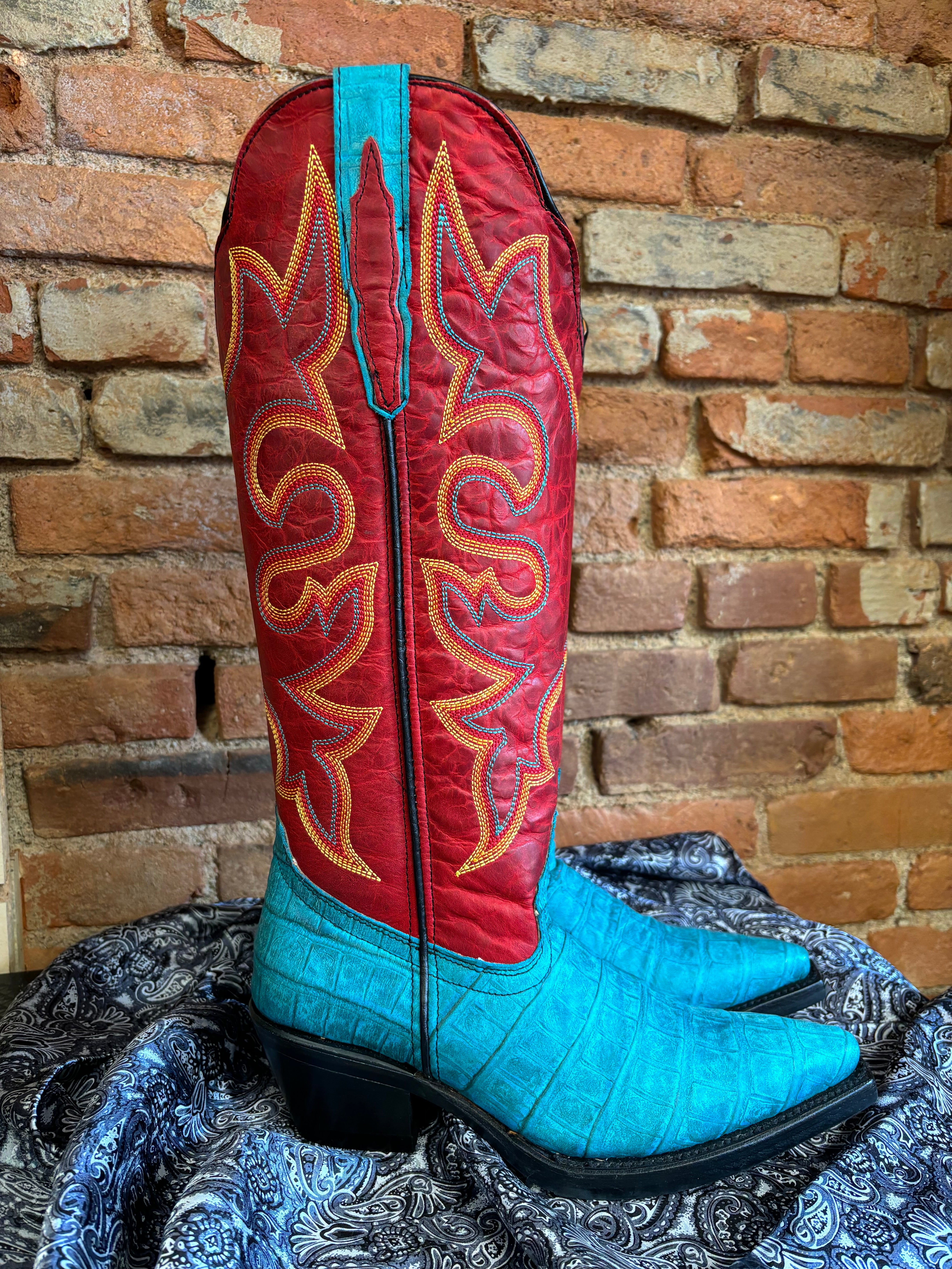 Tall red cowgirl boots hotsell