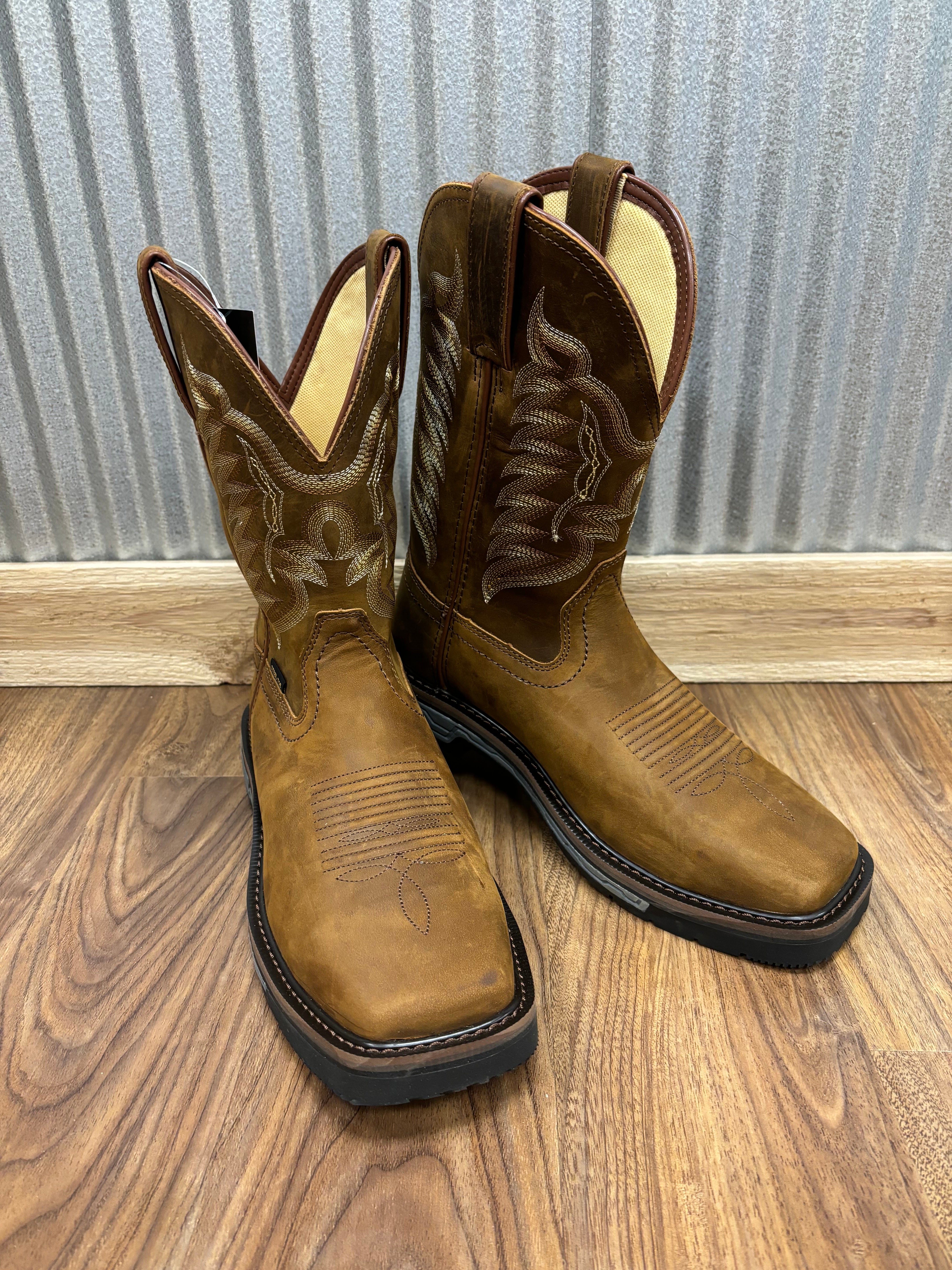 9.5E men sold Laredo Boots