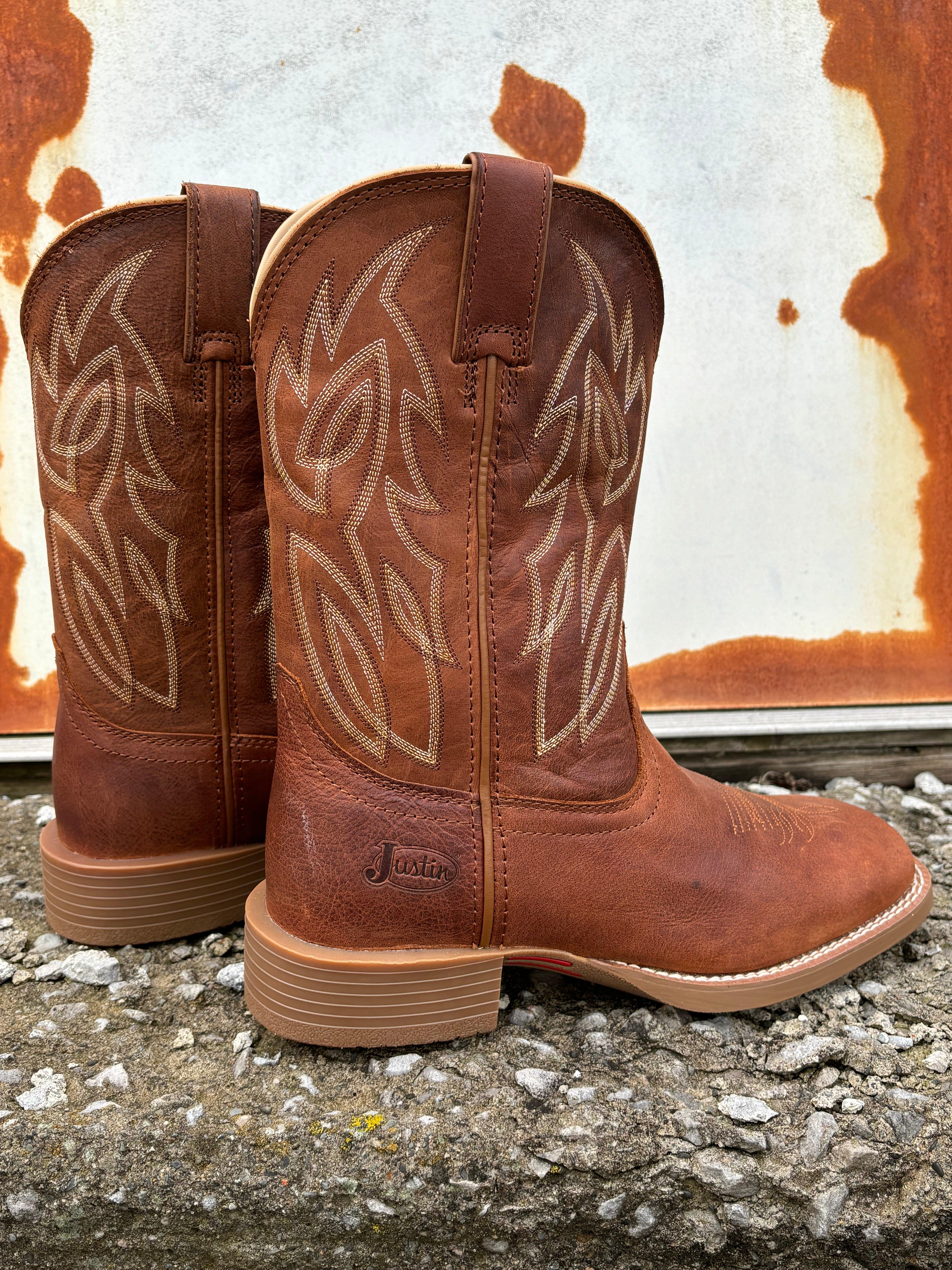 Justin square best sale toe cowboy boots