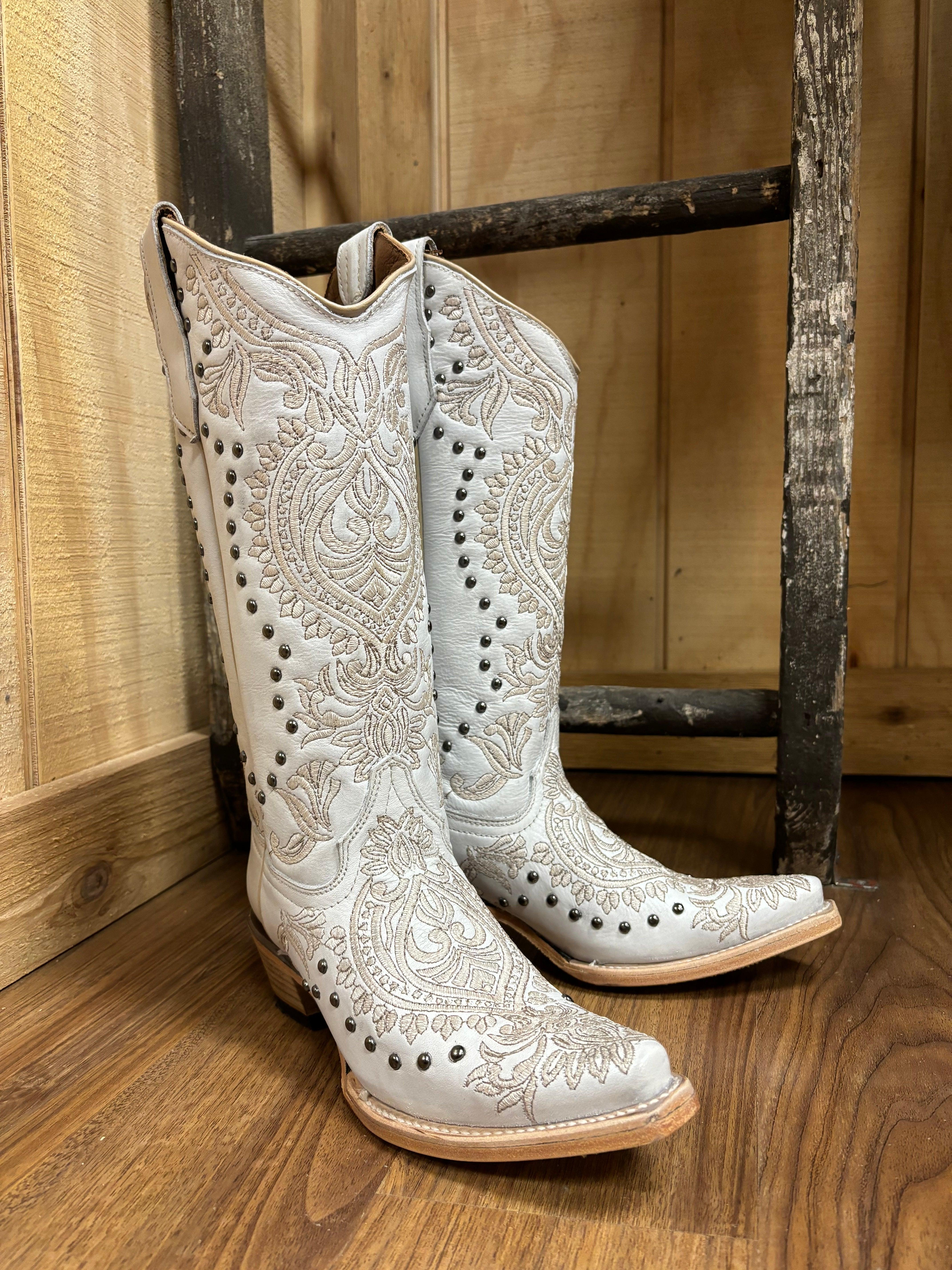 Cowgirl boots for wedding best sale