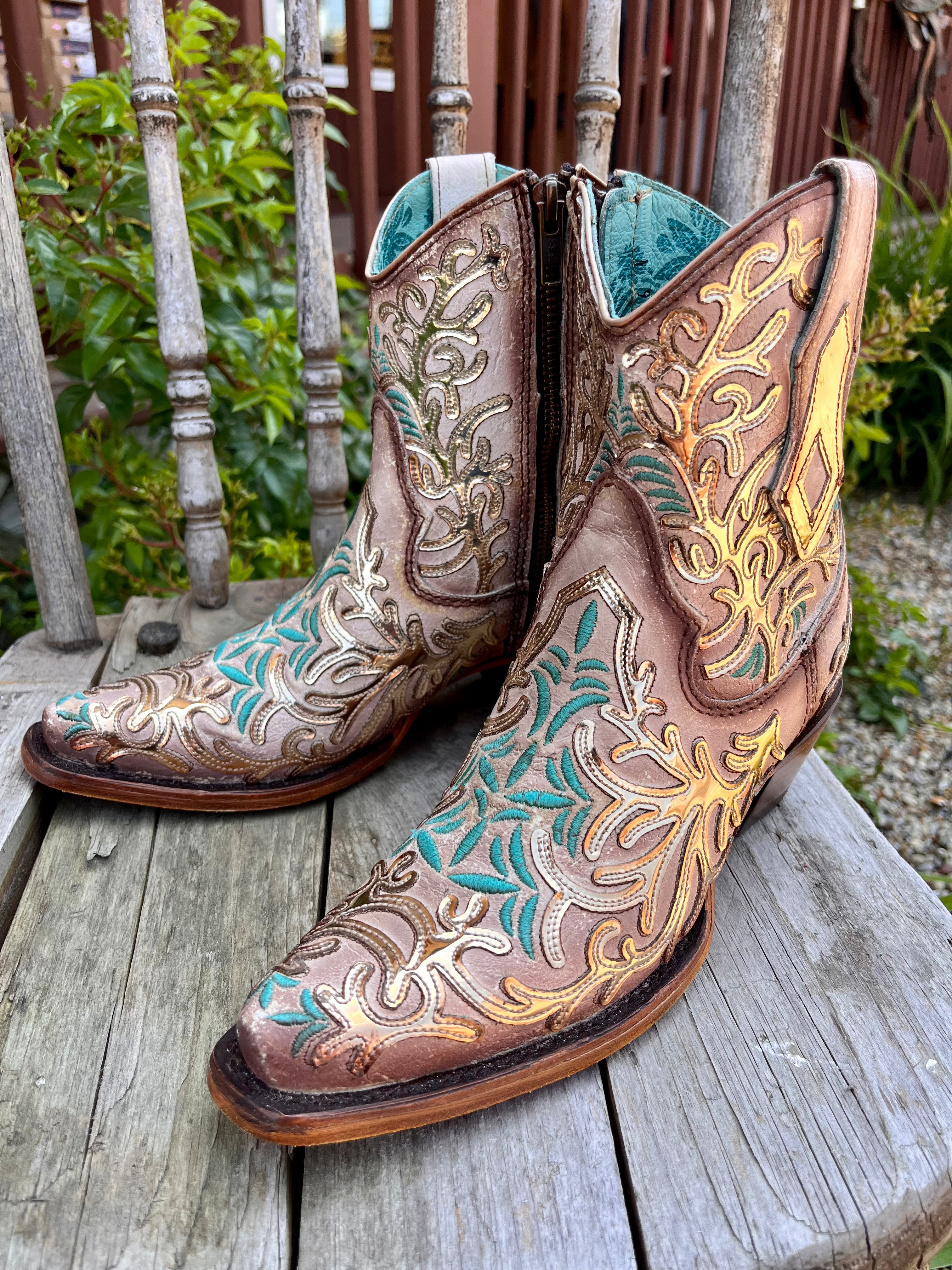 Corral gold boots hotsell