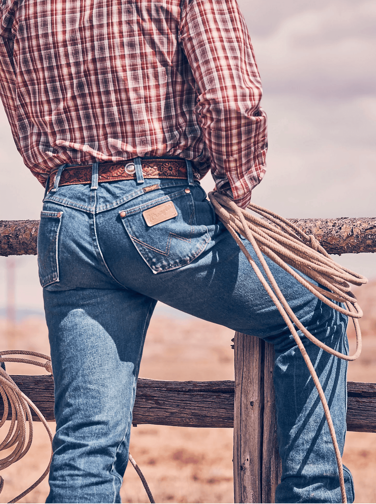 Athletic fit bootcut jeans shop