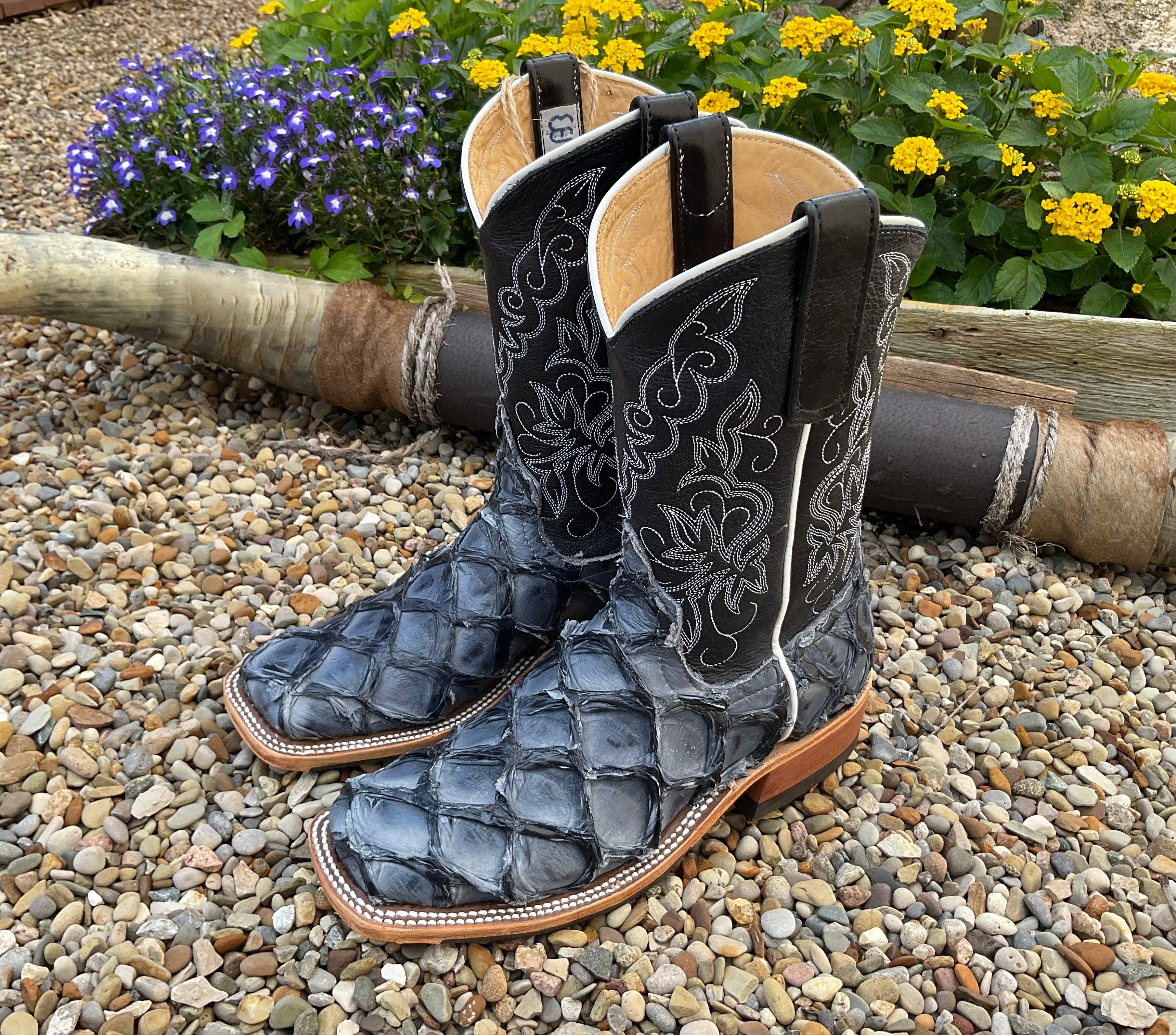 Big bass 2025 boots womens