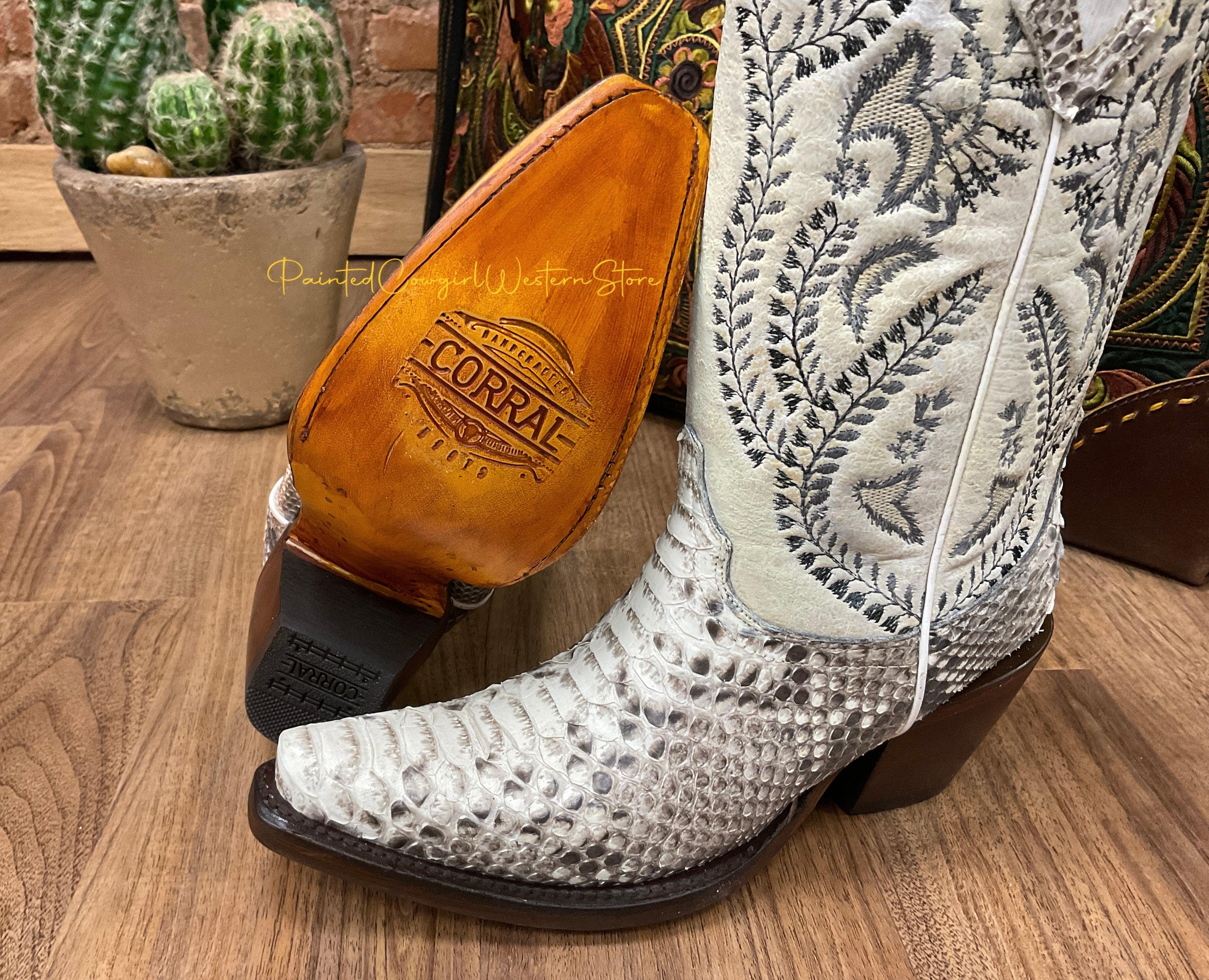 Corral Women s Natural Python Snip Toe Cowgirl Boots A4135