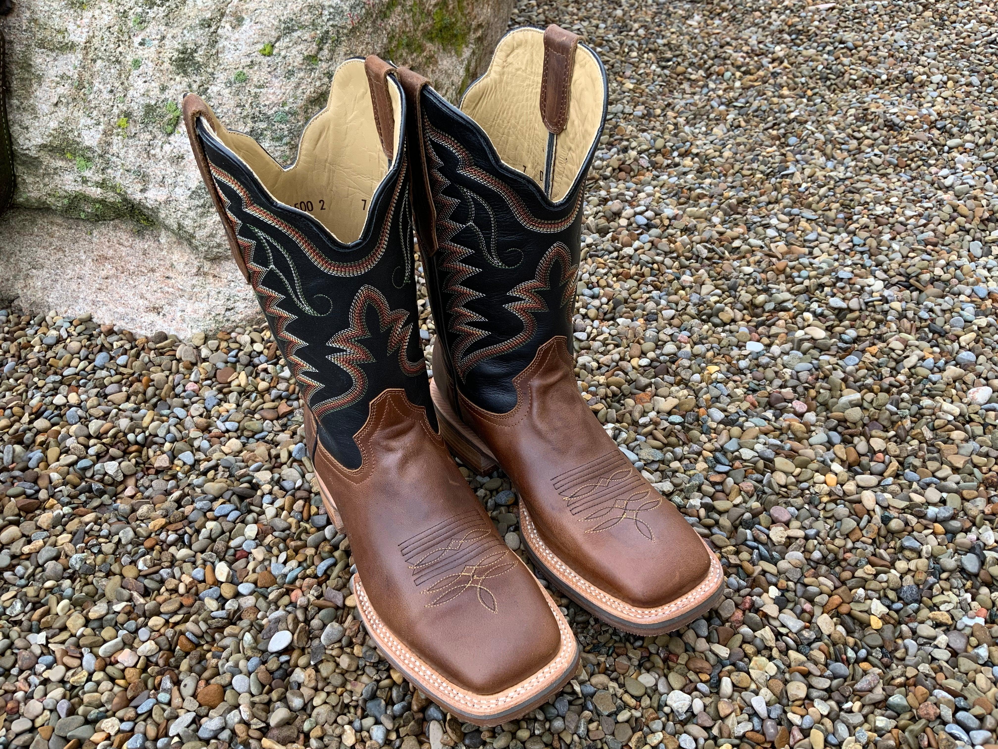 Wide width clearance cowboy boots mens