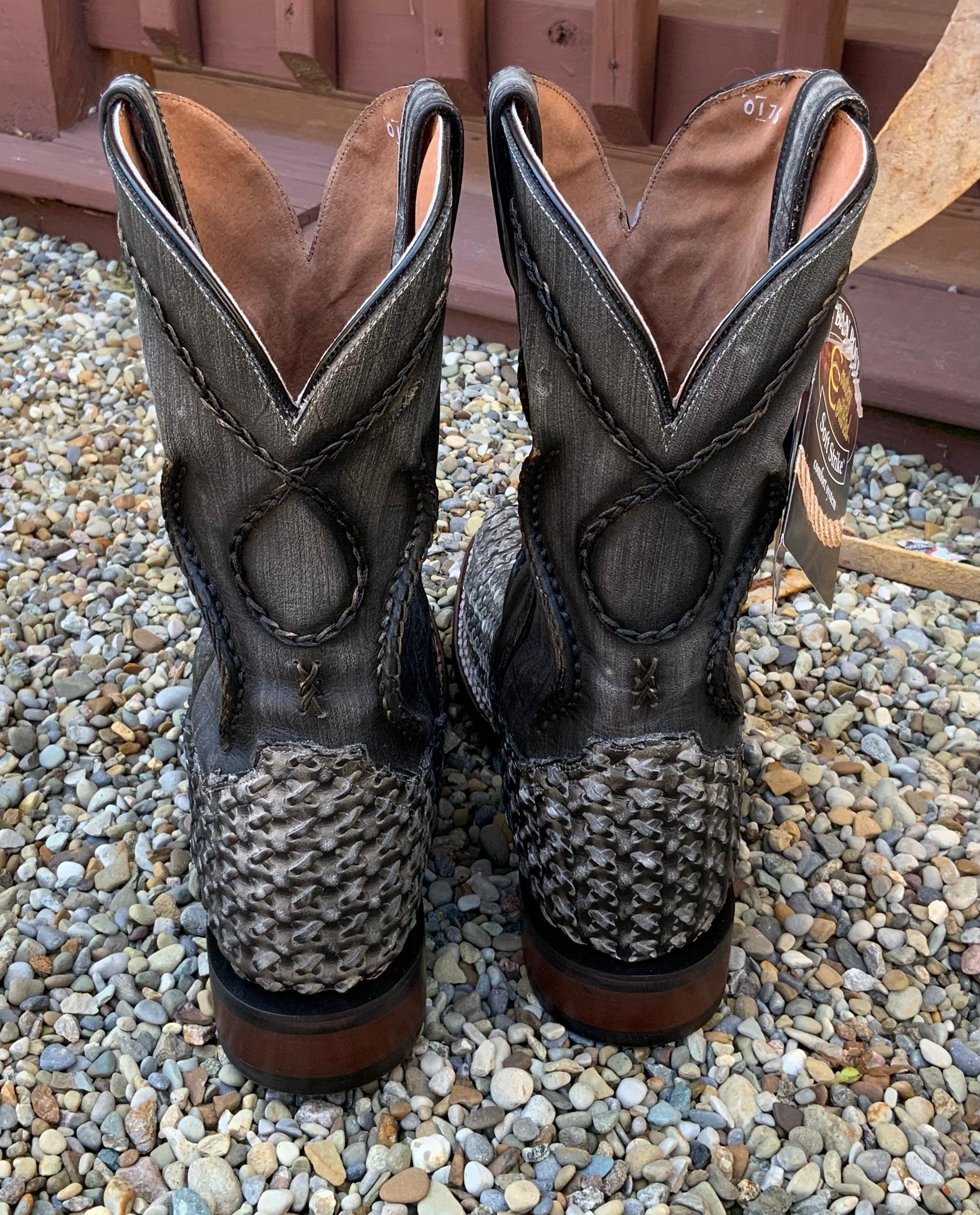 Dan post hot sale rattlesnake boots