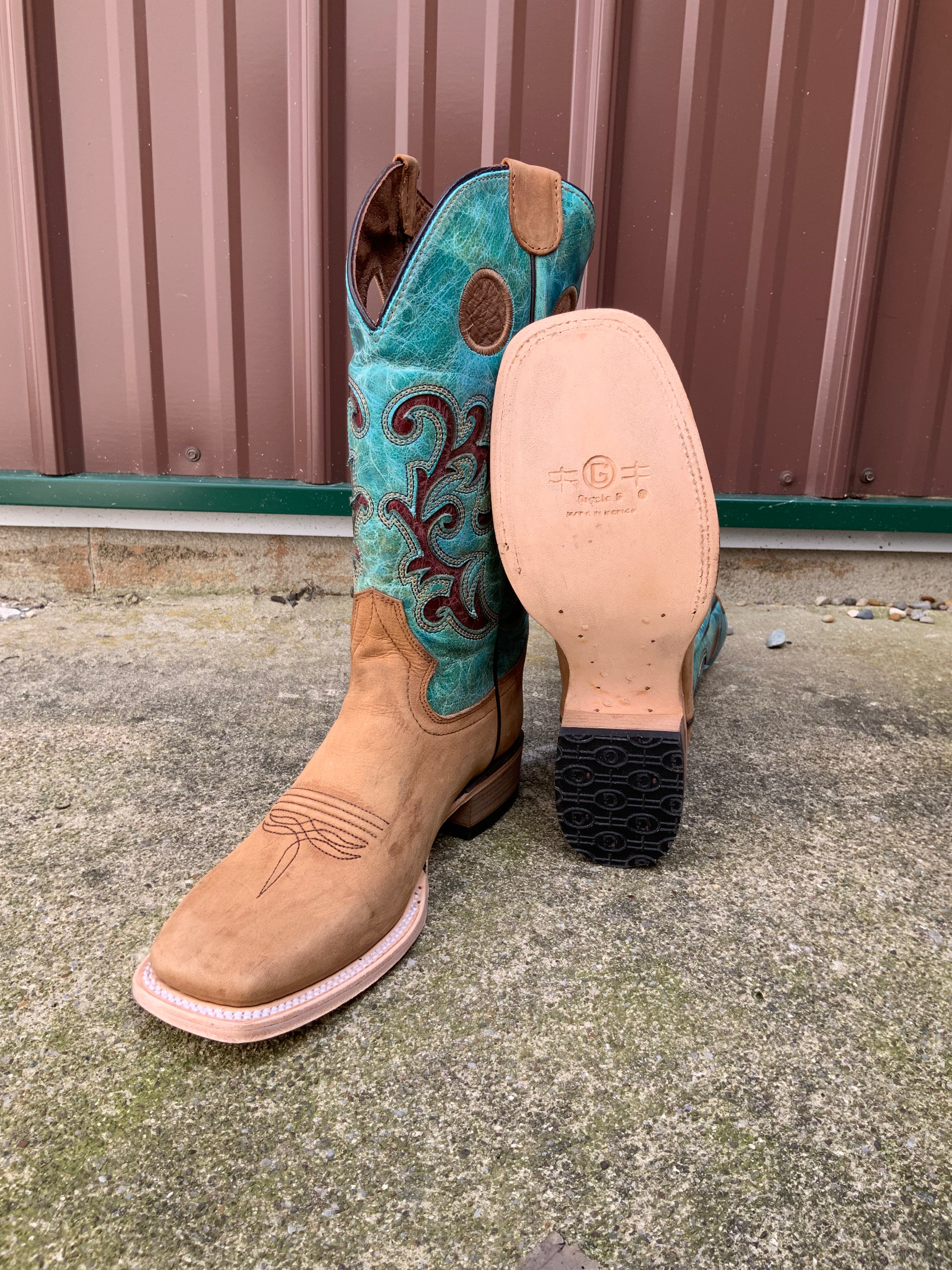 Womens cowboy boots hot sale with turquoise inlay